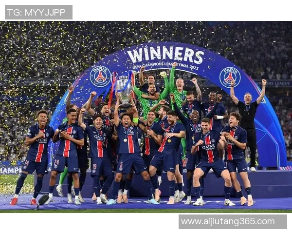 巴黎与曼联欧冠对决前瞻精彩集锦回顾两队历史交锋 巴黎与曼联欧冠对决前瞻精彩集锦回顾两队历史交锋